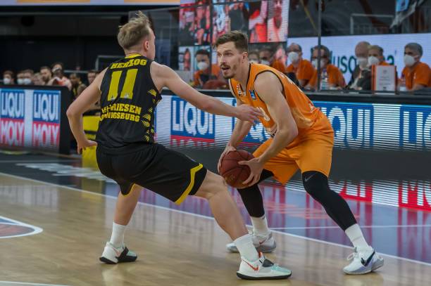 也让这位洛 也让这位洛