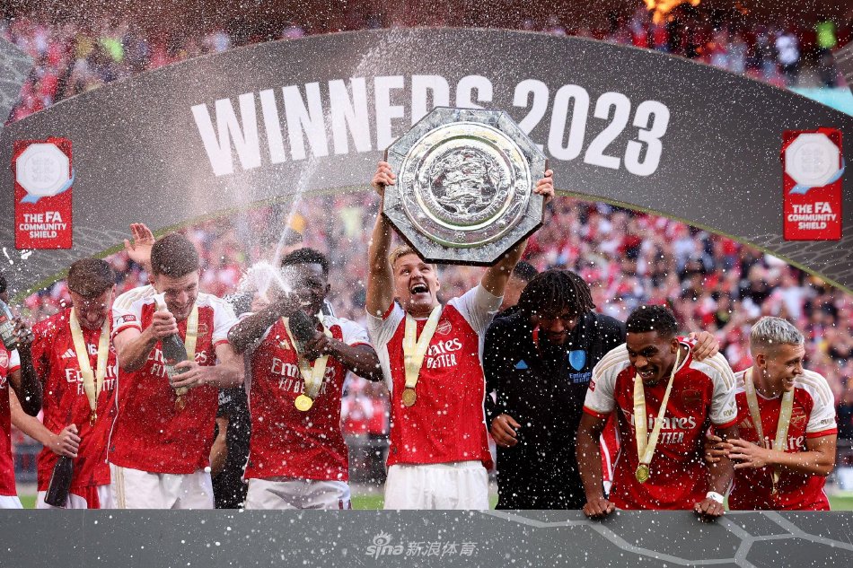 以张雨霏为 以张雨霏为