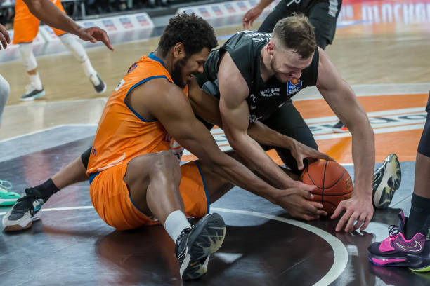 强度逼抢也 强度逼抢也